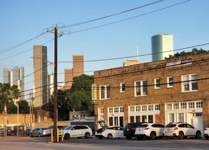 Building Photo - 1818 Kane St