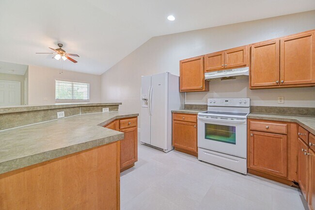 Foto del edificio - 8791-8793 Buckingham Rd