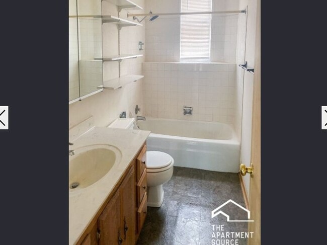 Foto del edificio - 879 W Lill Ave