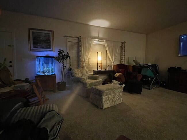 Foto del edificio - 3676 Westward Ho Ave