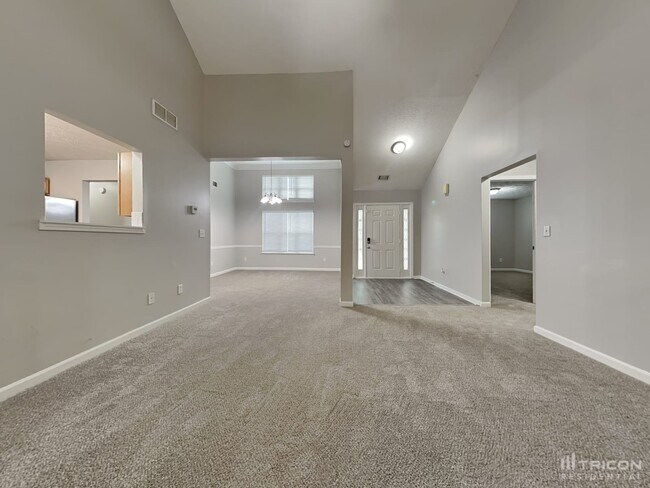 Foto del edificio - 4124 Waters End Ln