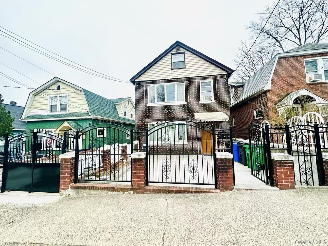 Primary Photo - 124-06 26th Ave