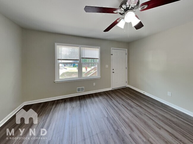 Building Photo - 2298 Brackett Rd