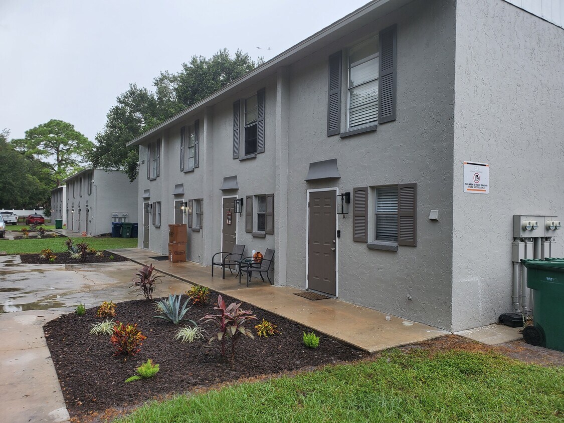 Primary Photo - 313 57th Avenue Dr E