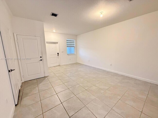 Foto del edificio - 12612 NW 23rd Pl