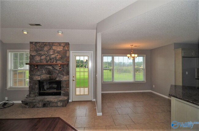 Foto del edificio - 203 Sawmill Rd