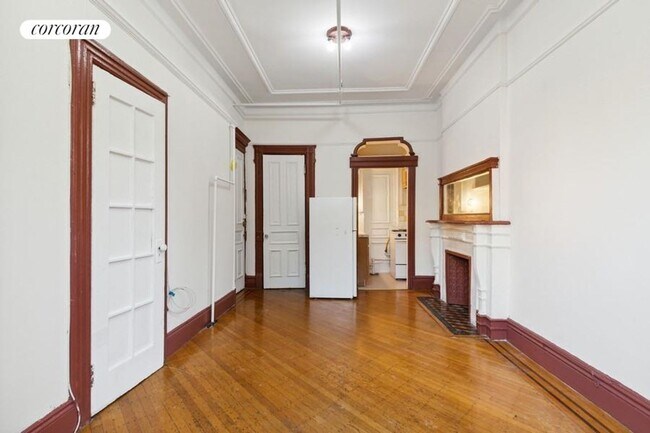 Building Photo - 80 Halsey St