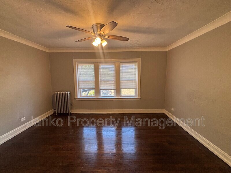 Foto del edificio - 9453 S Loomis St