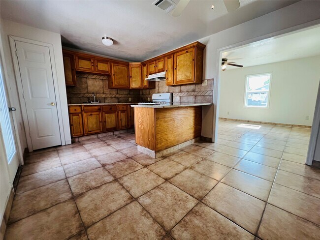 Foto del edificio - 10429 Pillot St