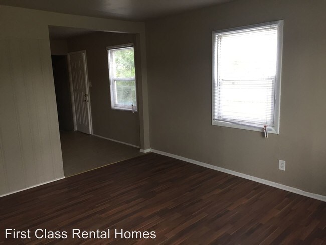 Building Photo - 4 br, 1 bath House - 1940 Williams St