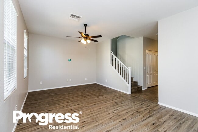 Building Photo - 4145 E Carla Vista Dr
