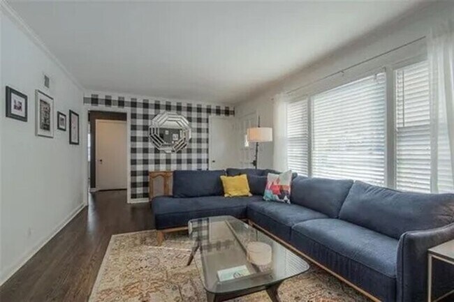 Foto del edificio - 4100 W 59th St