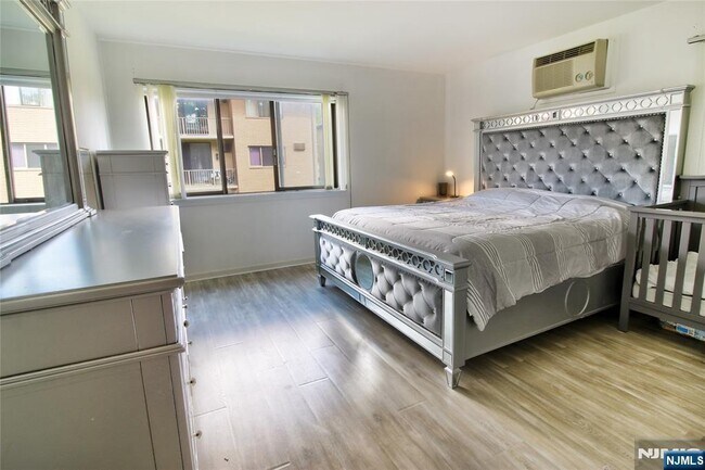 Foto del edificio - 464 Liberty St