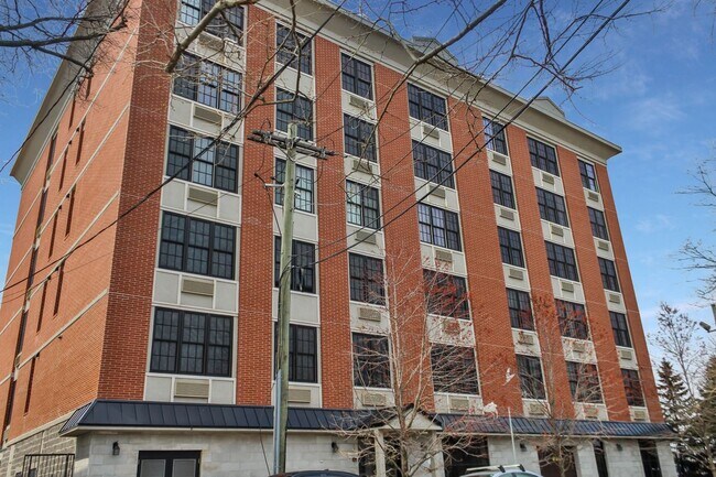 Foto del edificio - 319 Grant Ave
