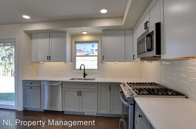 Foto del edificio - 3 br, 1.5 bath House - 2833 S 107th St.