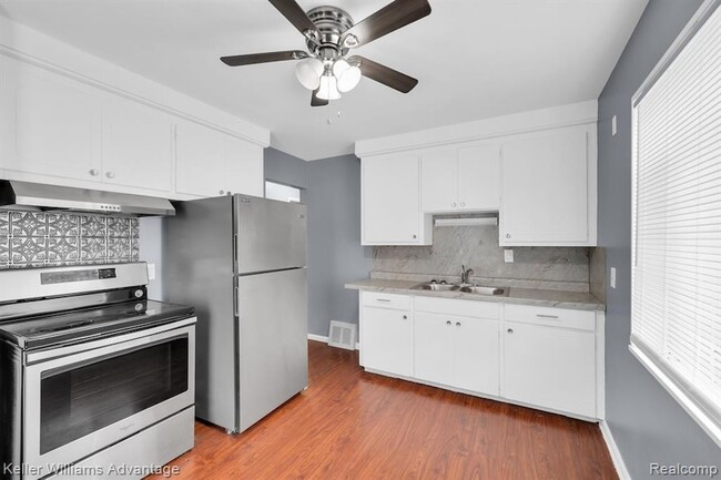 Building Photo - 11662 Bramell
