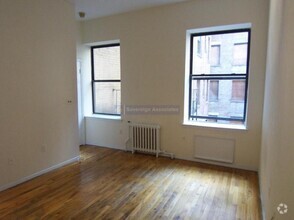 Building Photo - 605 W 112th St