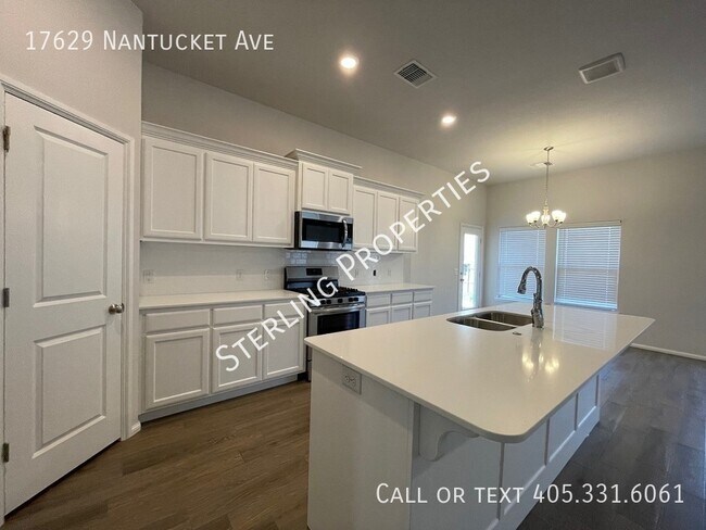 Foto del edificio - 17629 Nantucket Ave