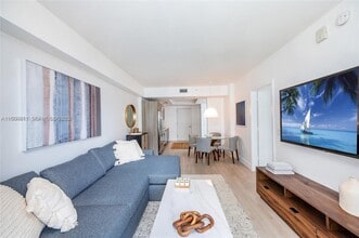 Building Photo - 121 NE 34th St