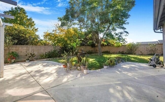 Foto del edificio - 24121 El Tiradore Cir