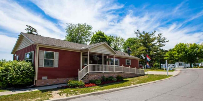 Foto del edificio - 49708 Au Lac Dr W