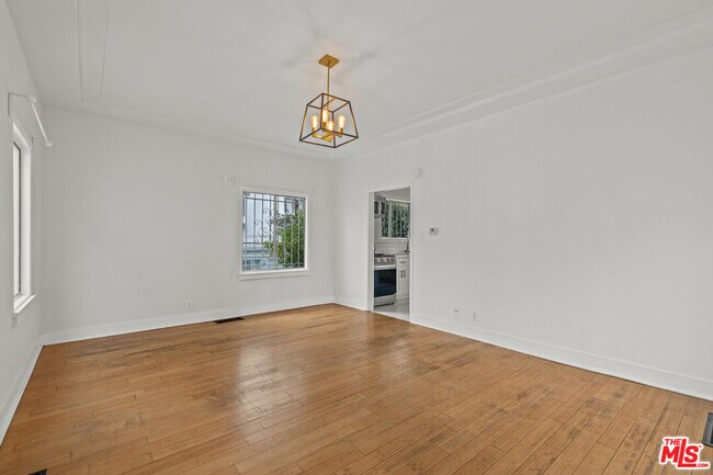 Foto del edificio - 1817 Grace Ave