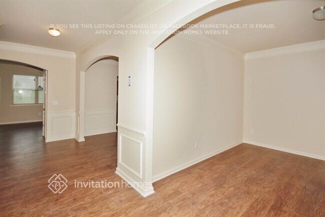 Building Photo - 3690 Brookhollow Dr