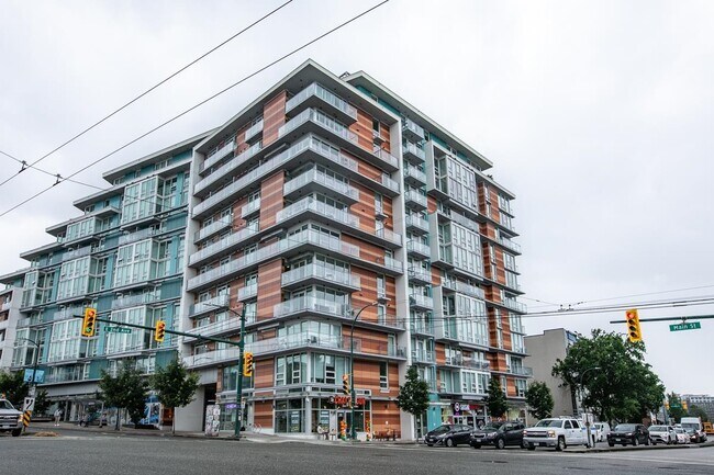 Building Photo - 180 2nd Av E