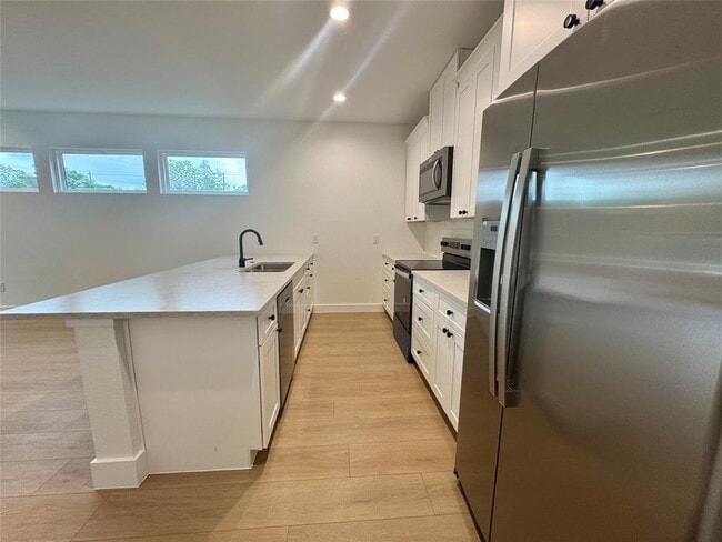 Foto del edificio - 5911 Coventry Ln