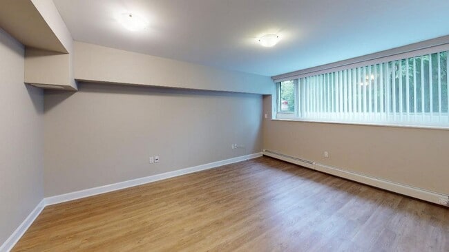 Building Photo - Arbor Village - 1073 Hollington