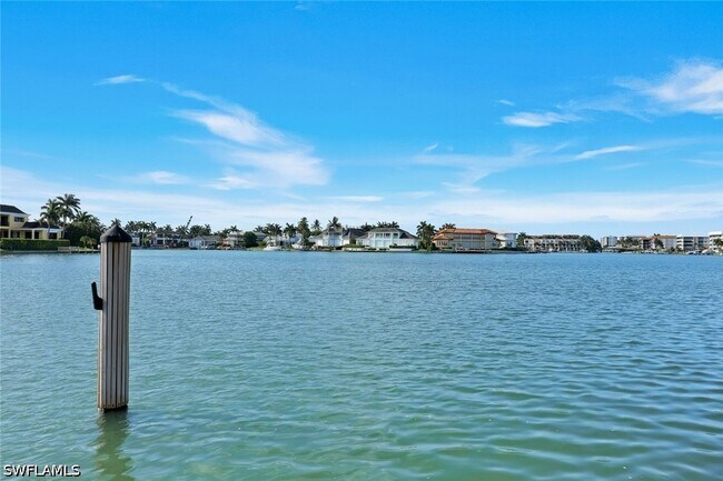 Foto del edificio - 3400 Gulf Shore Blvd N