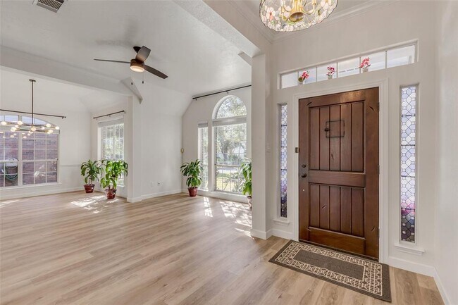 Building Photo - 4904 Whispering Valley Dr