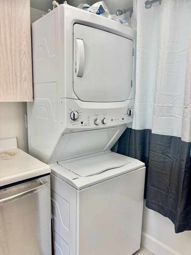 Foto del edificio - Bright & Airy 3-Bedroom Condo in Prime Moraga Location!