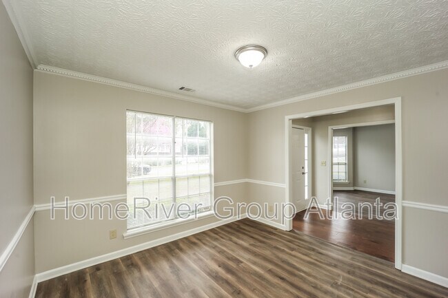 Building Photo - 8432 Cedar Creek Ridge