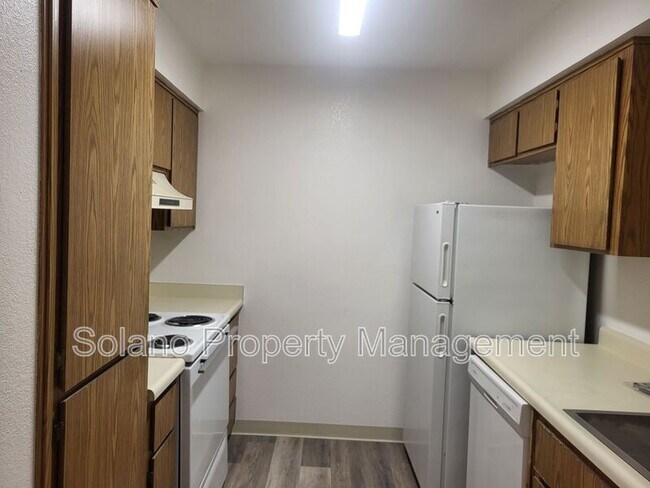 Foto del edificio - 818 E Tabor Ave