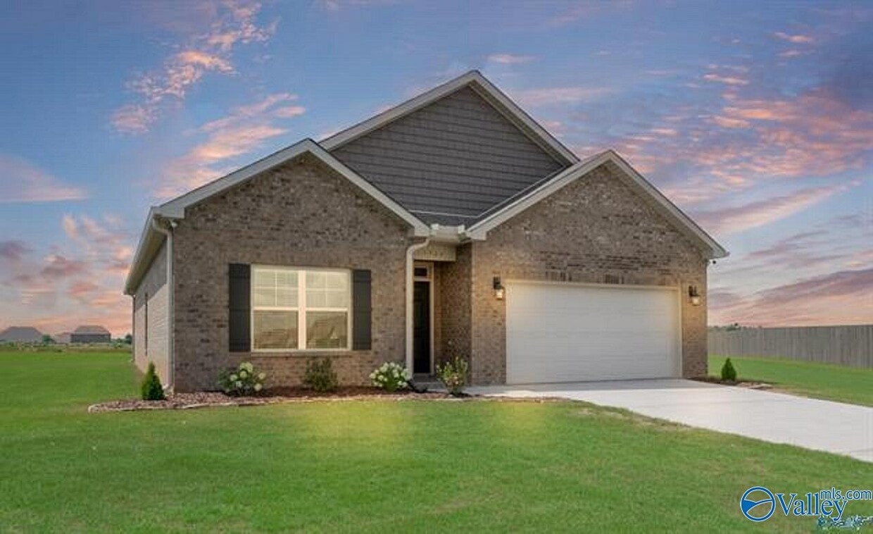 Foto principal - 15906 Glenncrest Ln