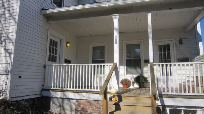 Front Porch - 61 Grove St