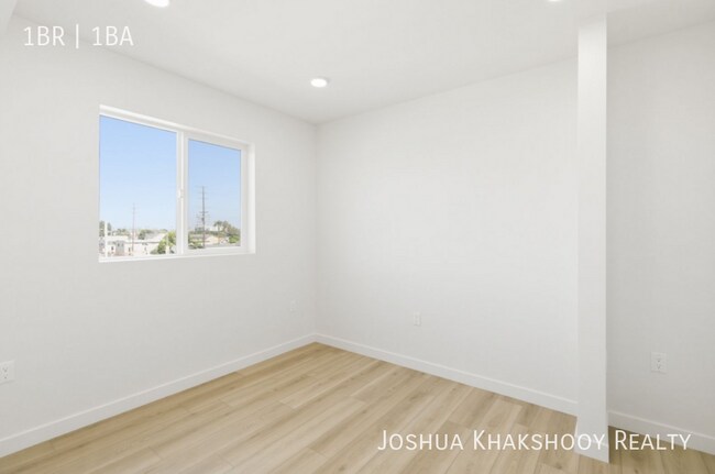 Building Photo - 7655 San Pedro St