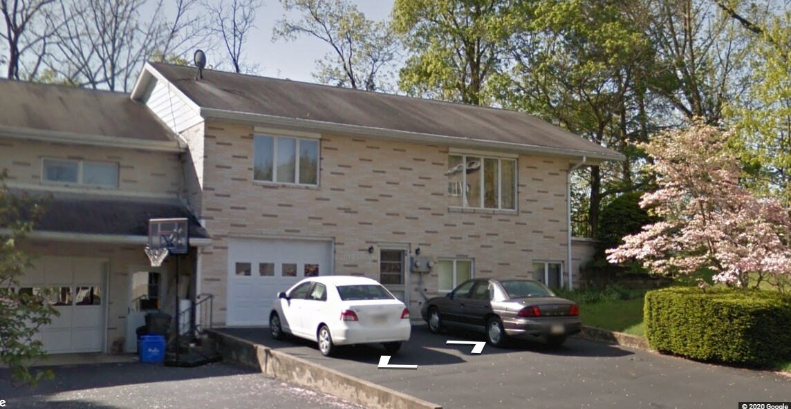 Foto principal - 9 Summit Dr
