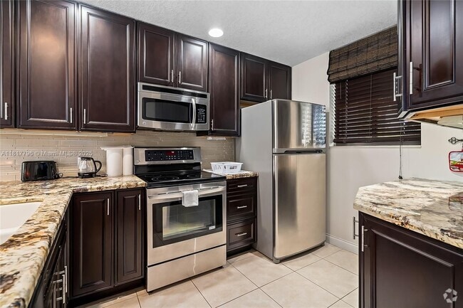 Building Photo - 4345 Trevi Ct