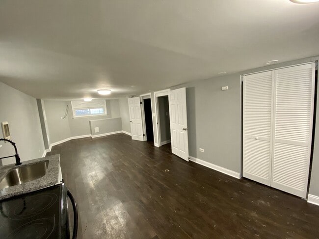 Photo - 5639 S Fairfield Ave Apartment