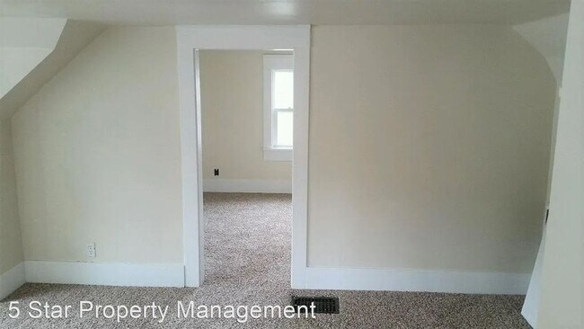 Foto del edificio - 4 br, 1 bath House - 1615 E Wright Ave