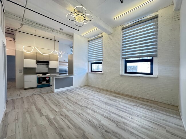 Building Photo - 109 Summer St