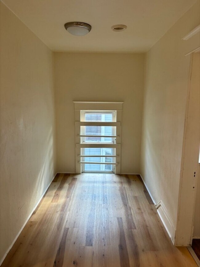 Foto del edificio - 834 Oakhill St SE