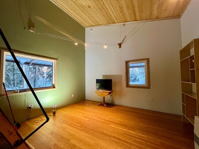 Foto del edificio - Cute cabin in the woods for rent