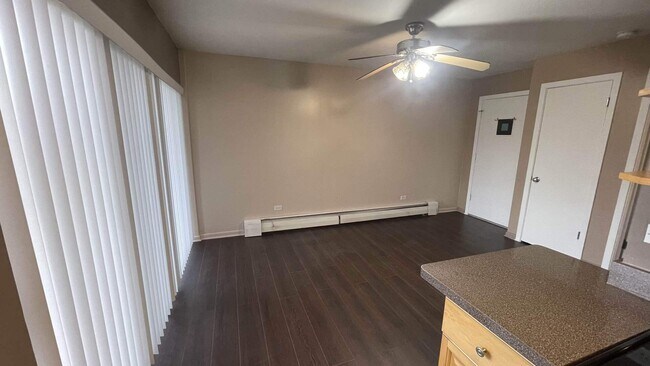 Foto del edificio - 6152 W Rosedale Ave
