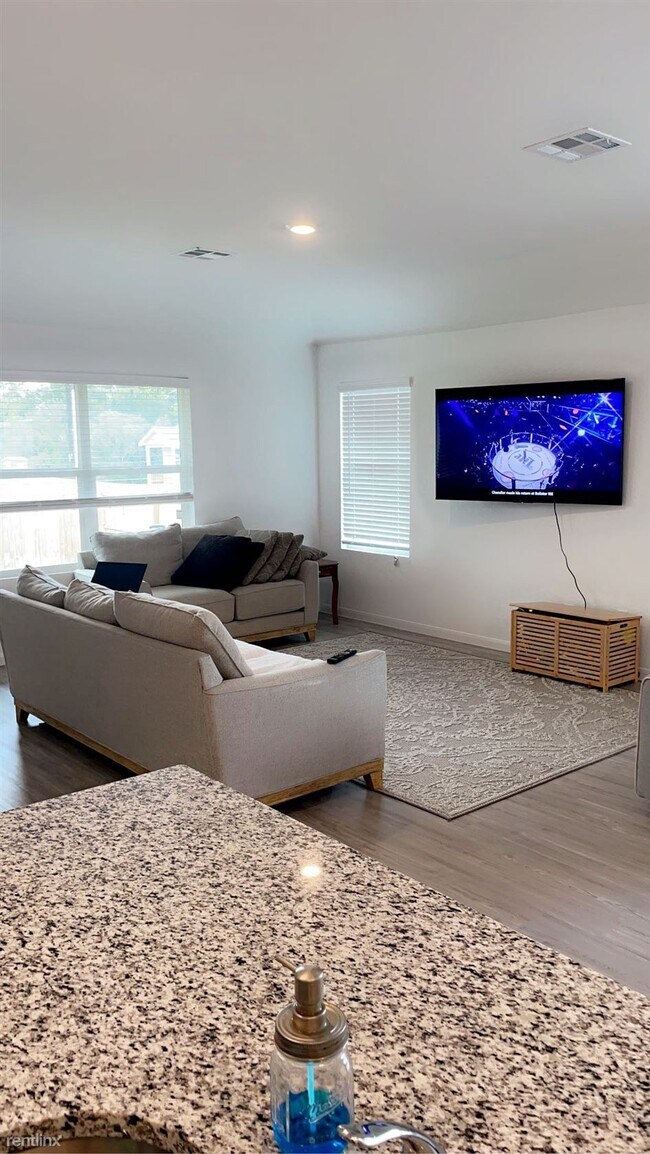 Foto del edificio - 3 br, 2 bath House - 4443 Revetment Way