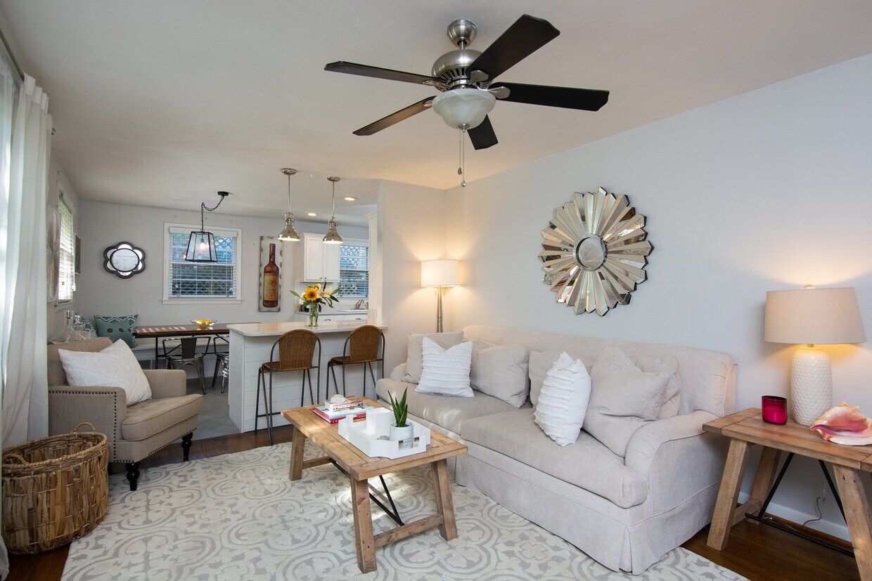 Foto principal - 534 Northcrest Drive