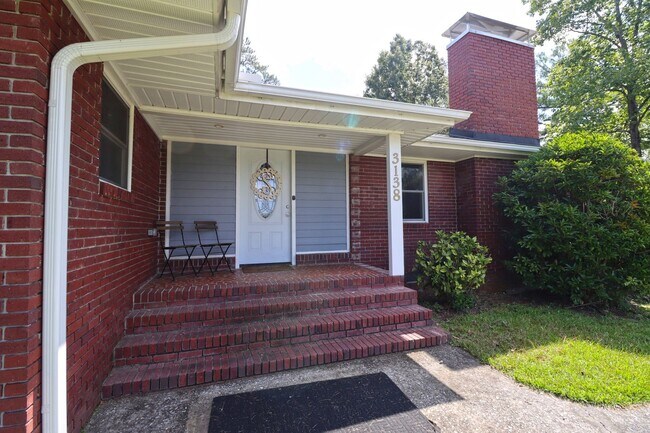 Building Photo - 3138 Pine Belt Road
