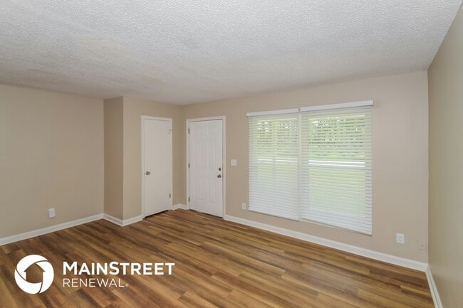 Foto del edificio - 2058 Palmer Ave